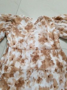 Floral Print Top_ Buy 1 and Get Other 2 Free