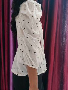 Chic Heart Print Bow Blouse