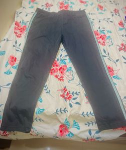 Comfy pants with Side Stripe