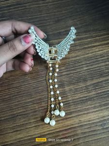 Butterfly Clutcher