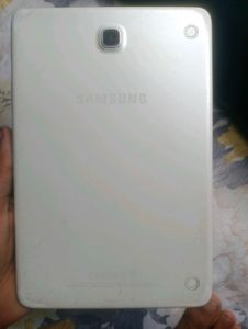 Samsung Tablet - Cracked Screen