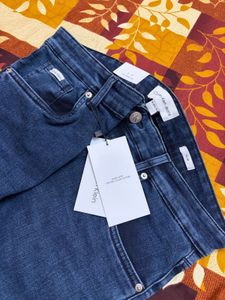 Calvin Klein Jeans - Slim Fit