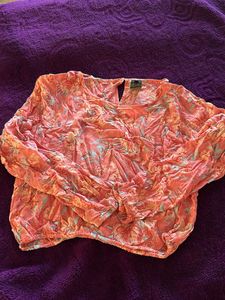 Full Sleeve Crop Top