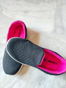 Sports Shoes