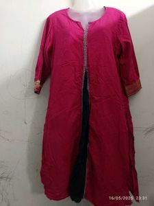 Dark Pink Avaasa Kurta With Navy Blue Detailing
