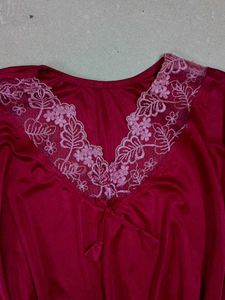 Night Gown For Ladies..
