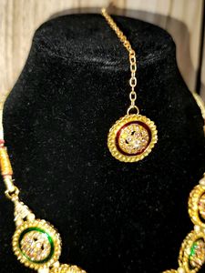 Gold tone traditional choker necklace set