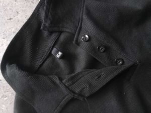 Black H&amp;M Top With Collar