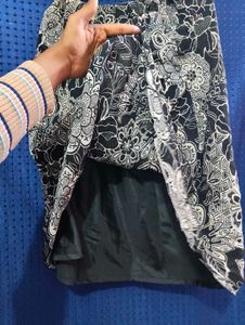 Moving Out Sale ........ Delivery With Freebie🩷