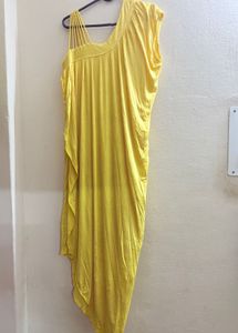 Yellow one-sided shoulder dress