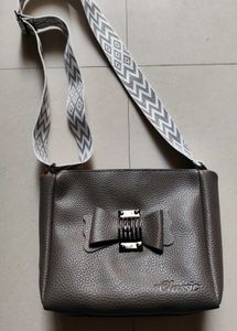Grey Sling Bag 🩶🩶