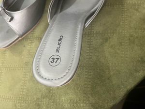 Zudio Heels Size 37