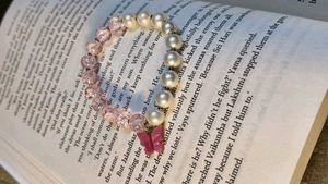 Pearl & Crystal Bracelet