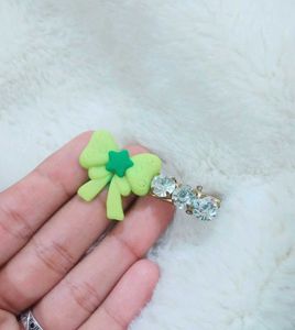 Bow Metal Hair Clips With FREE Metastar Clip