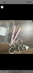 Mini hair straightener