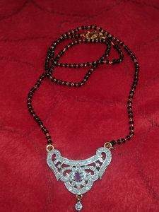 Small Simple Mangalsutra Locket