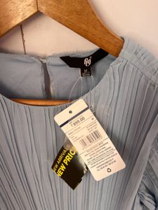 New Fig Bell Sleeve Top With Attached Inner