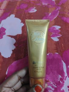 Milk & Honey GOLD Smoothing Sugar Scrub 75g
