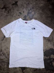 THE NORTH FACE T-SHIRT