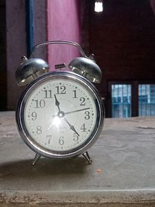 Alarm Clock Made In India Working 1 Month Use
