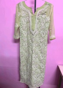Lucknow A-line Chikankari Kurti With Inside Lini