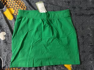H&amp;M Green Bodycon Skirt- SizeM- Fits Waist30- New