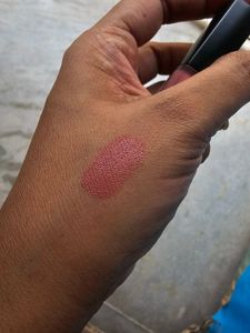 Huda Beauty Matte Liquid Lipstick ❤️