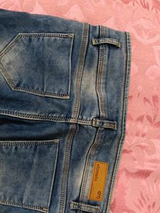 High Waisted Jeans
