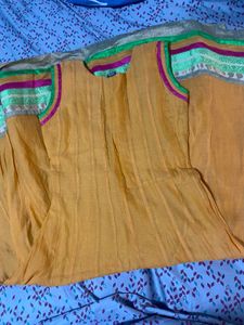 Yellow Anarkali, Duppata