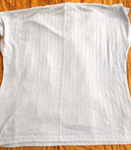 Elegant White xxl V-Neck T-Shirt from Zudio