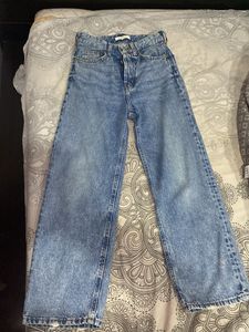 H&M Blue cropped jeans women
