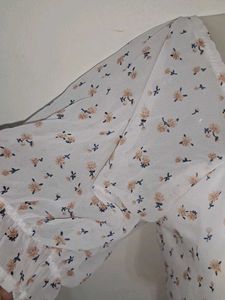 padded crop top(unused)