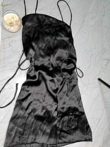 Black Backless & Sleevless Short Dress