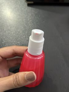 Dot &amp; key Strawberry Bright 10% Niacinamide Serum