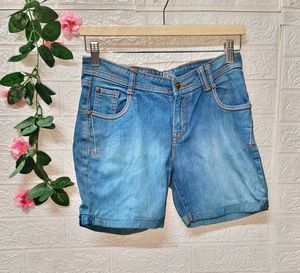 Size 26/28 🎁Buy 2 Get 1 Free 🎁Denim Shorts