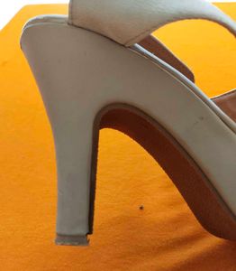 Elegant Nude Rhinestone Platform 👠