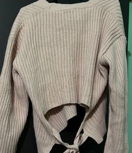 pink flames sweater 🧚‍♀️