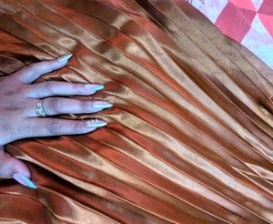 ❤️‍🔥Elegant Metalic Brown Pleated Skirt ❤️‍🔥