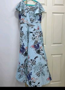 Gown In M Size