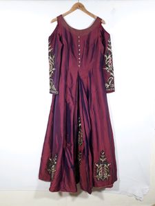 Violet Embroidered Ethnic Gown(women&#39;s)