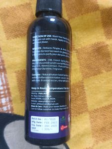 Phillauri Neem &amp; Activated Charcoal FACE WASH