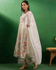 New Stayle Beautiful Women Aliya kut Beautifu