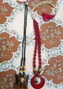2 Neckpiece (Necklace)