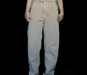 Beige Jeans (Paperbag)