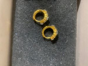ANTI-TARNISH Huggies Gold