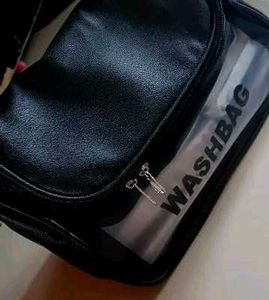 Black Washbag