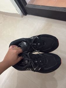 New Balance Black Sneakers
