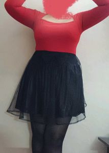 🎄🎄Red Top 🖤♥️