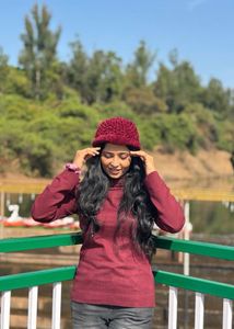 Marron High Neck Top