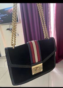 Aldo Chic Black & Gold Chain Shoulder Bag
